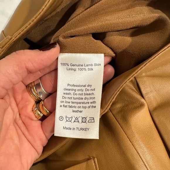 ZEYNEP ARCAY Cool Lamb Skin Leather Pant with Silk lining Color: Biscuit - Picture 6 of 9